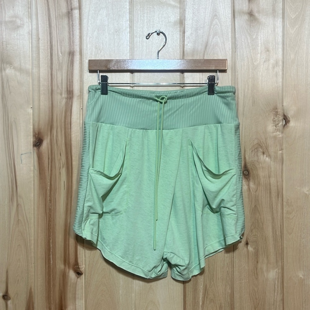 NWOT Free People Movement Lemongrass Tie Waist Relaxed Fit Shorts Size M